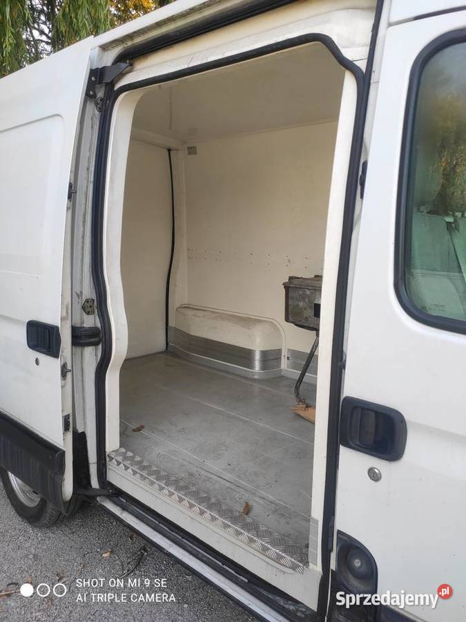 Renault master 22 food truck 2/3 Sarnaki sprzedam