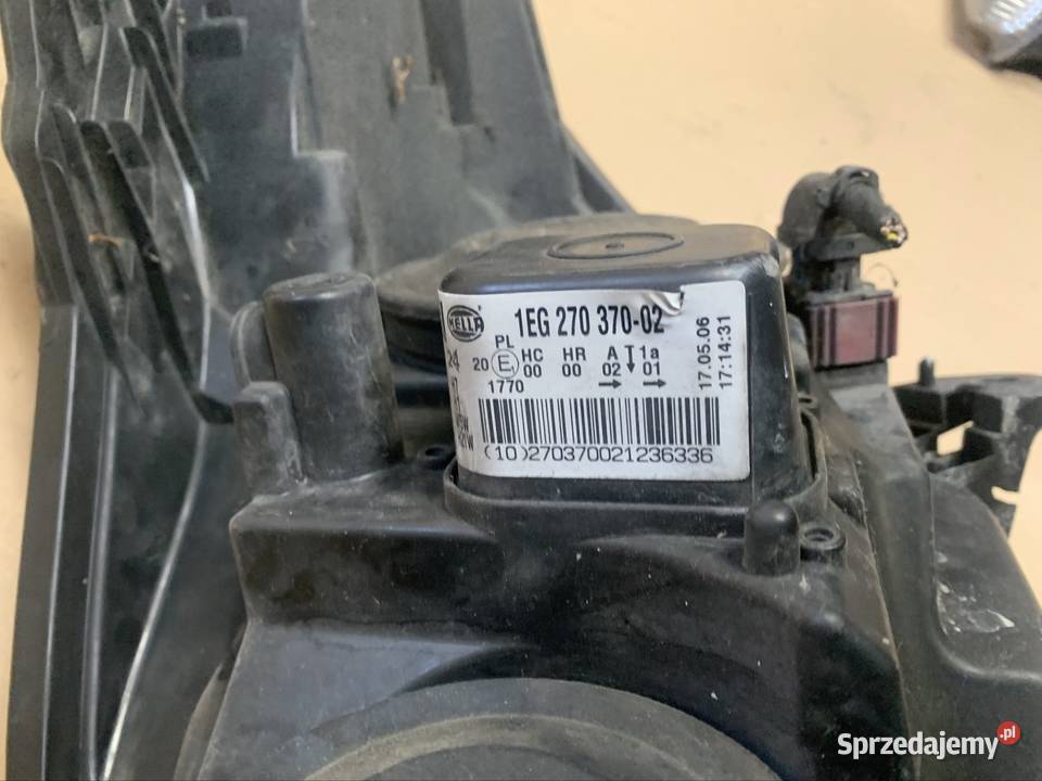 24451033 reflektor lampa przód prawa przednia Szczecin