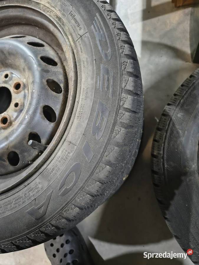 Opony zima z felgami 1557013 Citroen Berlingo 70