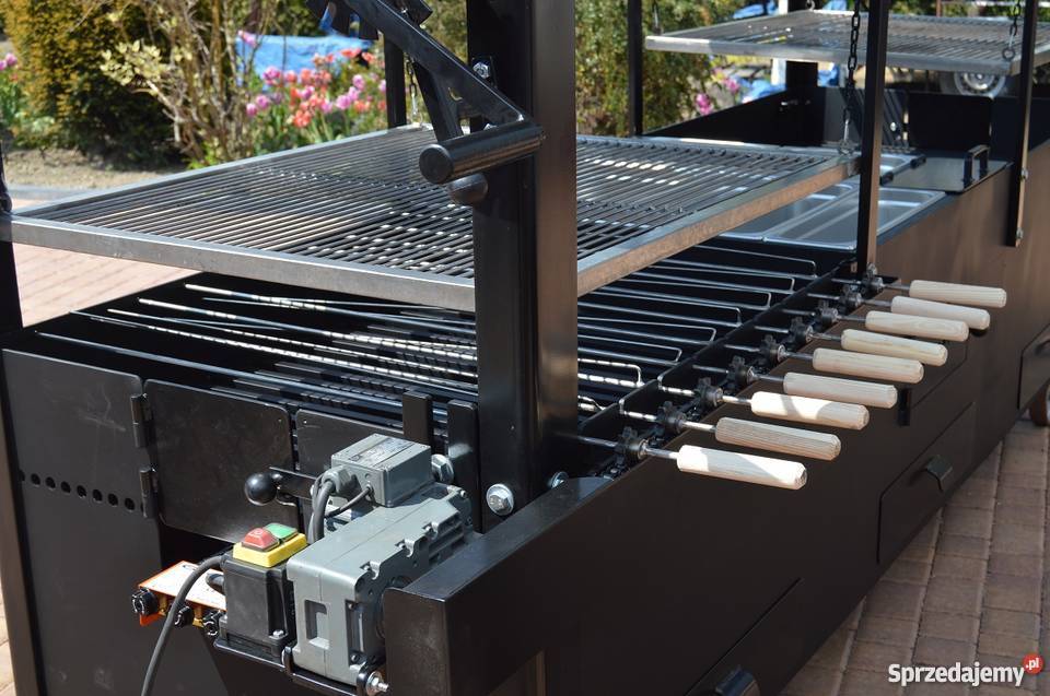 Gastronomiczny grill cateringowy gazowy węglowy