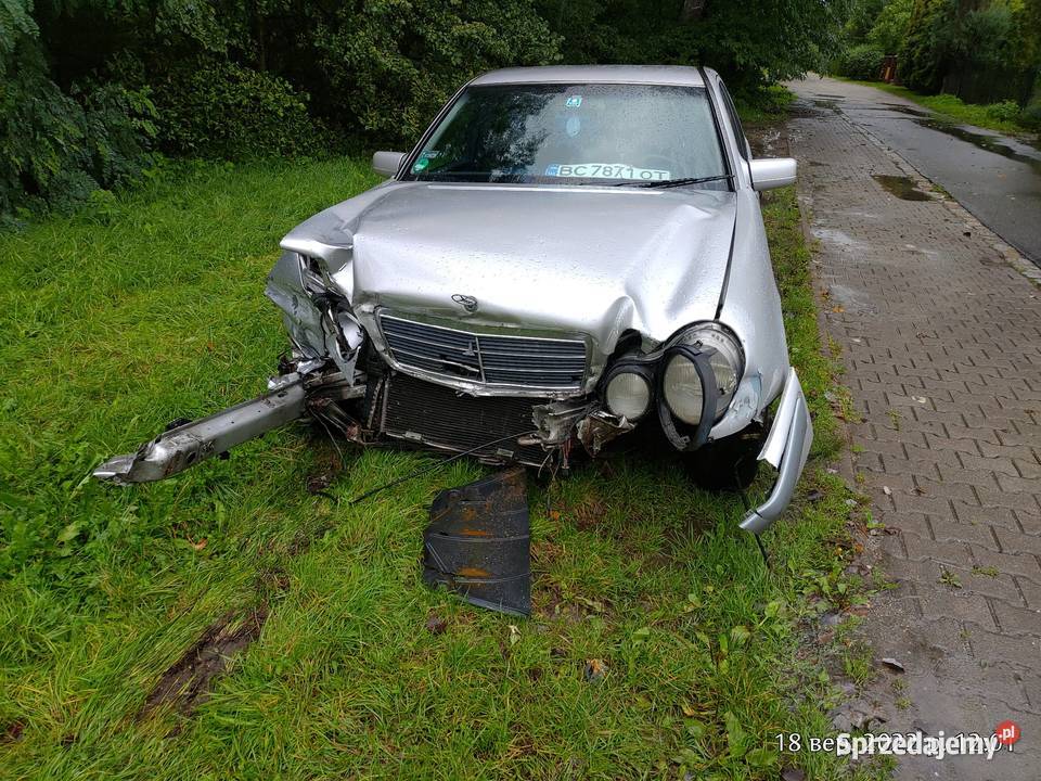 Mercedes Benz e200 benzyna gaz na UA rejestracji Wrocław