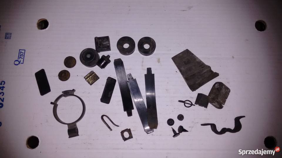 Mercedes 123 różne spinki zaślepki 613 Pozostałe Stalowa Wola