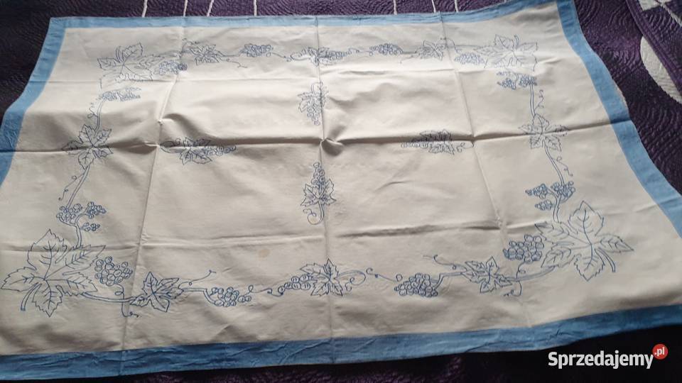 Stare tkaniny ozdobne haftowane do przedwojennej sprzedam