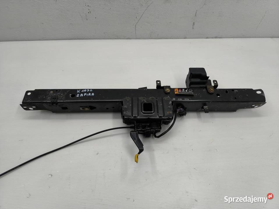 PAS PRZEDNI WZMOCNIENIE PRZÓD OPEL ZAFIRA C