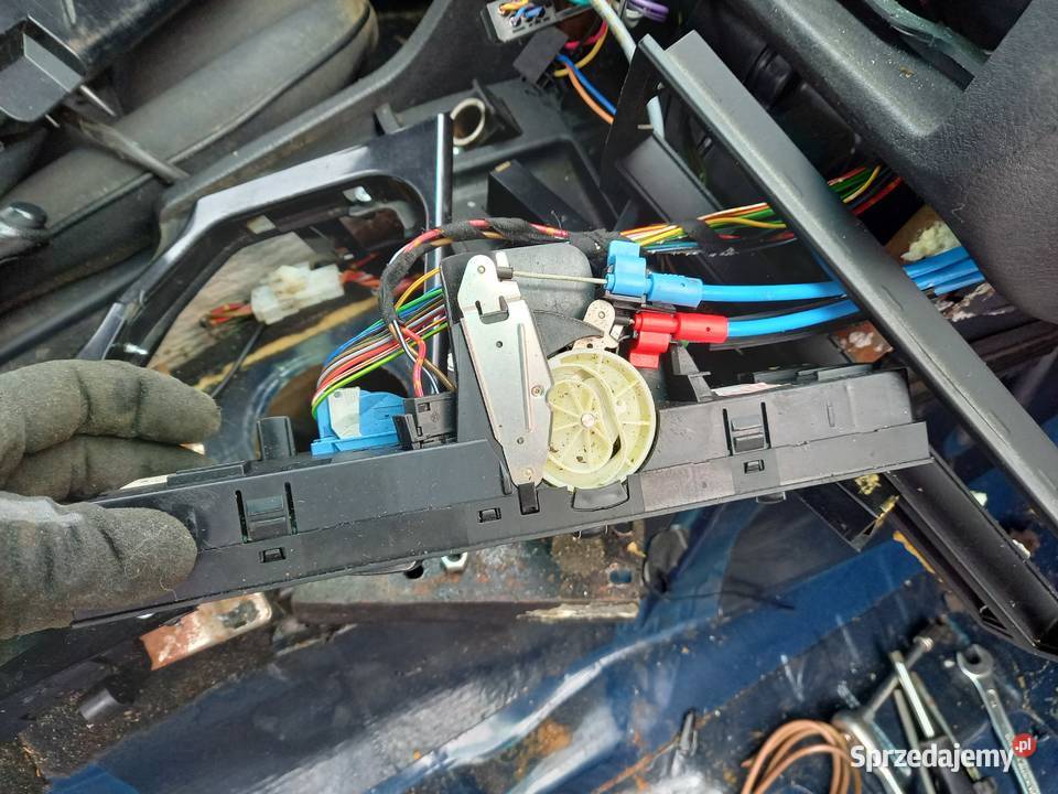 bmw 5 e39 panel nawiewu klimatyzacji manualny Rok produkcji 2000 Przemyśl