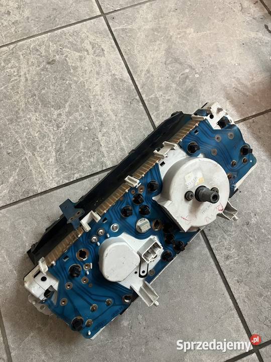 Licznik Peugeot 205 rg 1990r podkarpackie Pilzno