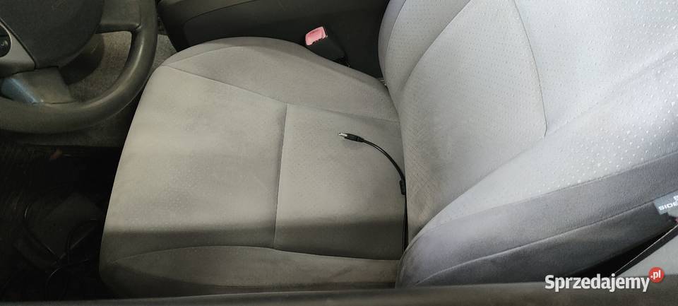 TOYOTA PRIUS HYBRID z 2005 roku 111KM