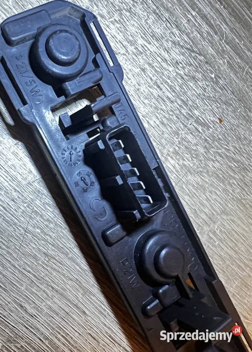 PEUGEOT 306 KOMBI 9302r WKŁAD LAMPY TYŁ TYLNI śląskie Sosnowiec sprzedam