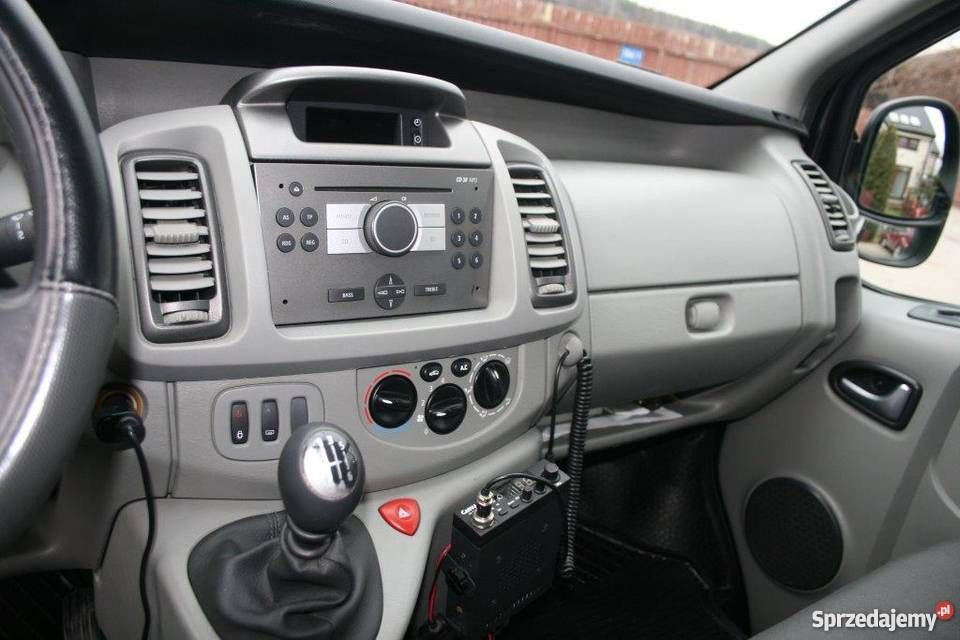 Opel Vivaro 20 6osobowy w stanie sprowadzony Samochody ciężarowe Warszawa