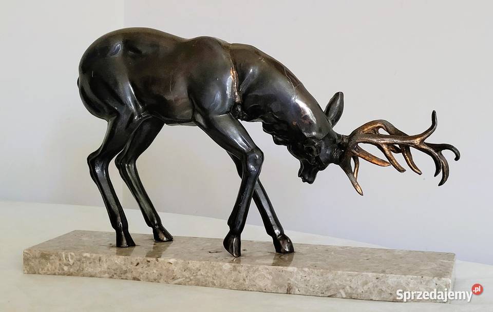 Elegancka rzeźba majestatycznego jelenia na Antyki, Sztuka, Kolekcje Kraków