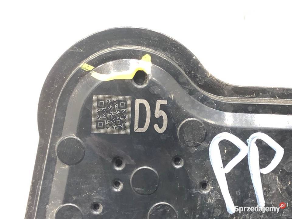 ZAMEK DRZWI PRAWY PRZÓD TOYOTA COROLLA E21 sprzedam