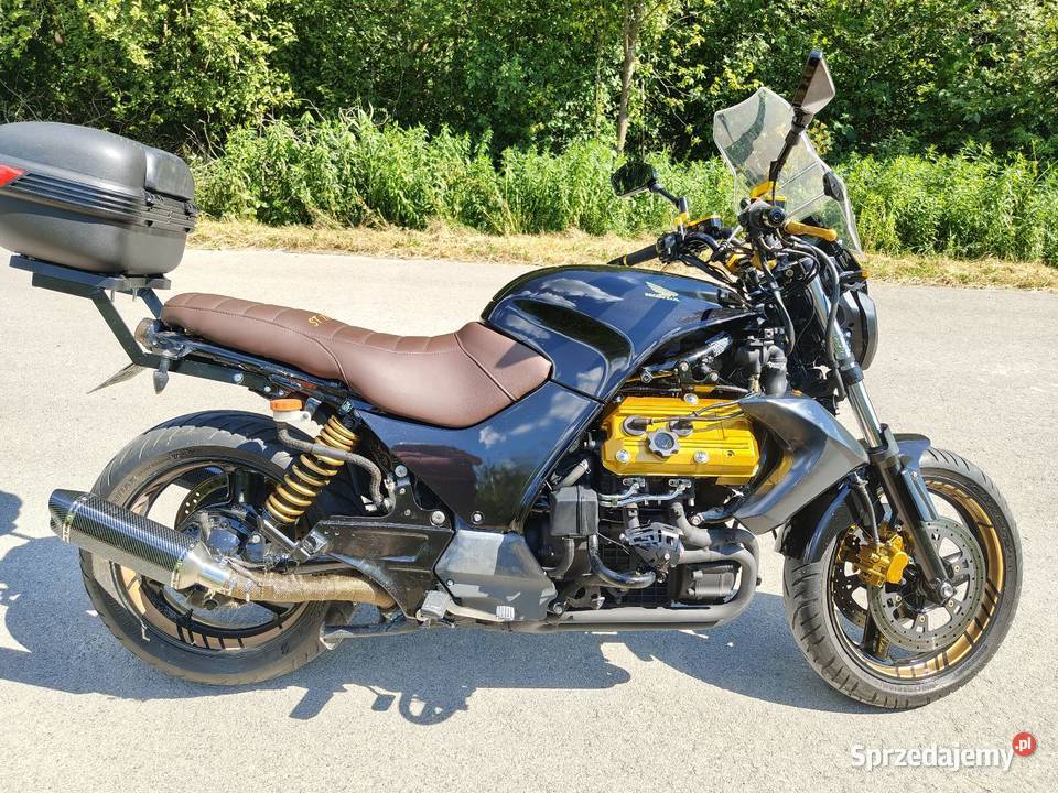 Honda ST 1100 V4 bezawaryjna do jazdy benzyna Zamch sprzedam