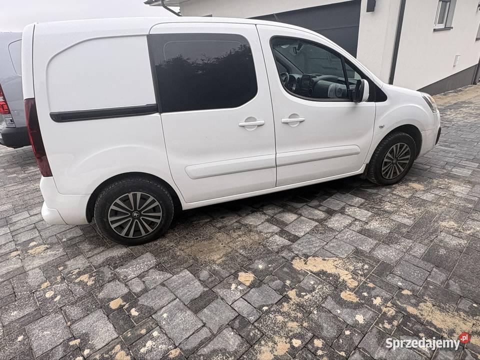 Peugeot Partner II 2016 Diesel Automat Furgon Rok produkcji 2016 Kielce sprzedam