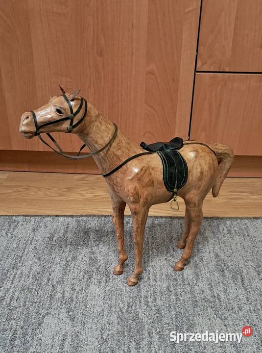 Figura Rzeźba KOŃ ze skóry dekoracja Unikat Suwałki