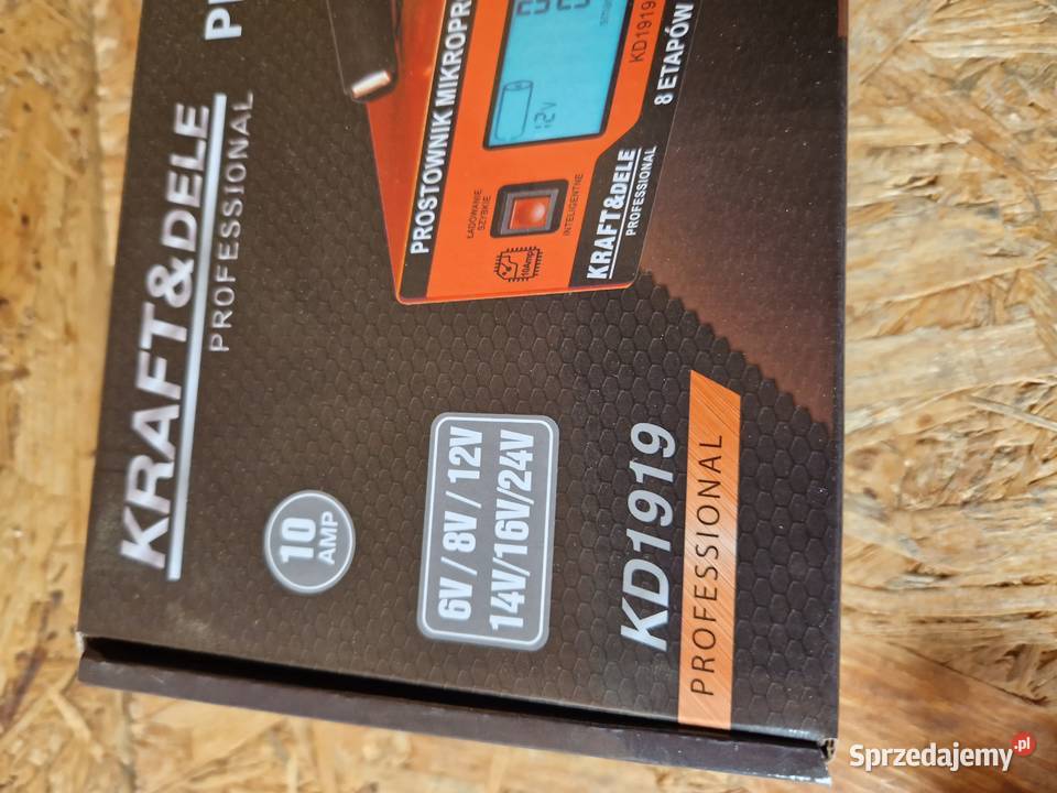 PROSTOWNIK MIKROPROCESOROWY 10AMP 6812141624 V Pozostałe Głogowa
