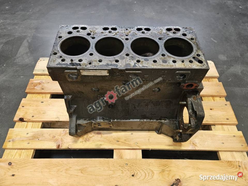 Blok silnika Massey Ferguson 6130 6120 6140 Byków