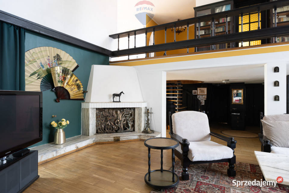 Wyjątkowy dom z antresolą w Puszczykowie Puszczykowo