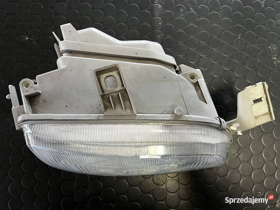 Reflektor prawy Fiat Punto model 176 19931999 osobowe Zgorzelec