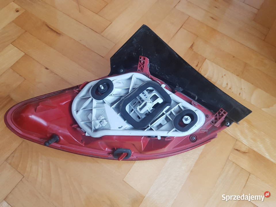 LAMPA PRAWY TYŁ OPEL MERIVA B 1014r lekko małopolskie Kraków sprzedam