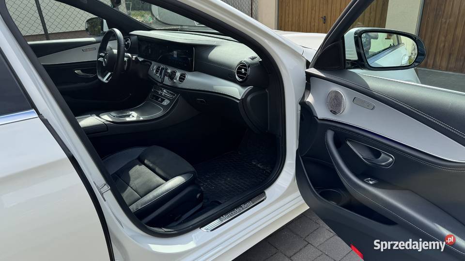 Mercedes W213 220D AMG 4Matic Burmester Sochaczew