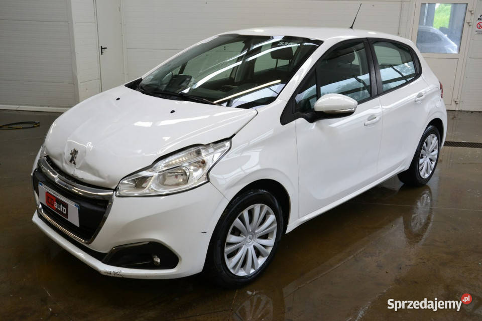 Peugeot 208 15 hdi 100 model 2020 wersja diesel