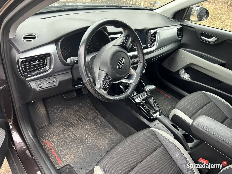 KIA STONICXL1410042 Warszawa