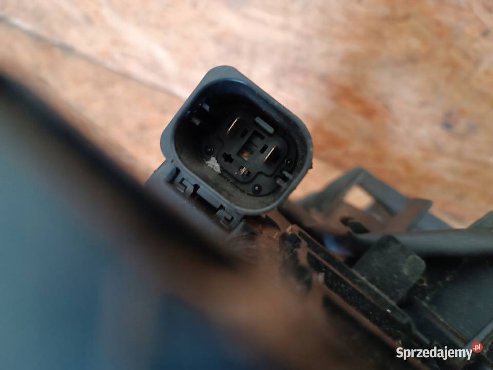 OBUDOWA WENTYLATOR CHŁODNICY BMW 5 F10 F11 7 F01 osobowe sprzedam