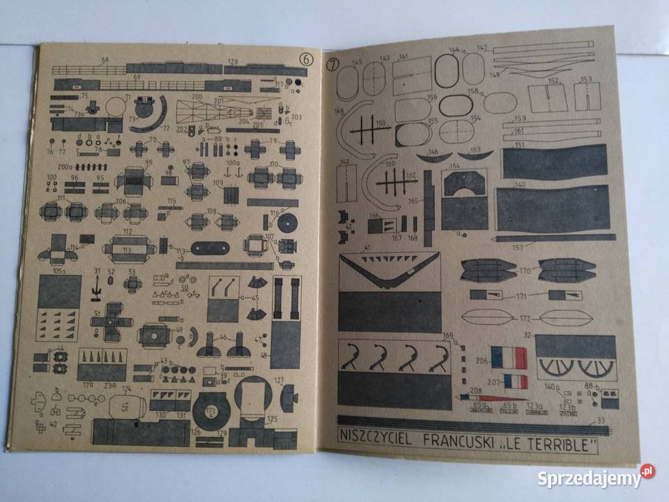 Mały Modelarz 91985 Francuski niszczyciel Le Dąbrowa Górnicza