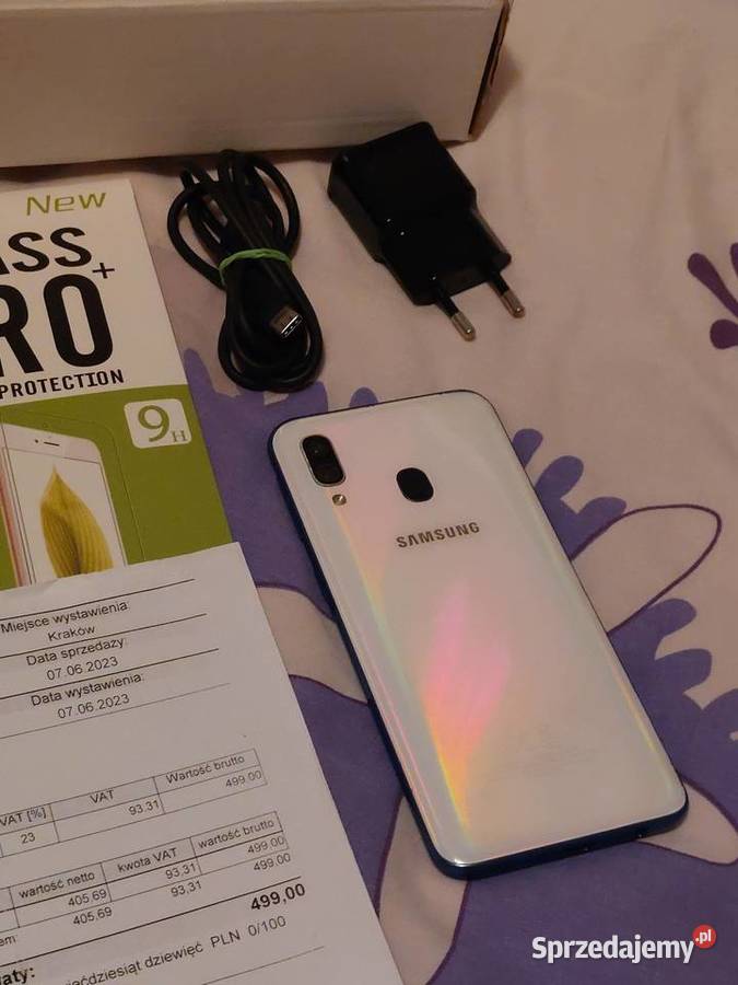 Sprzedam sprawny samsung Galaxy A 40 komplet mazowieckie Ząbki