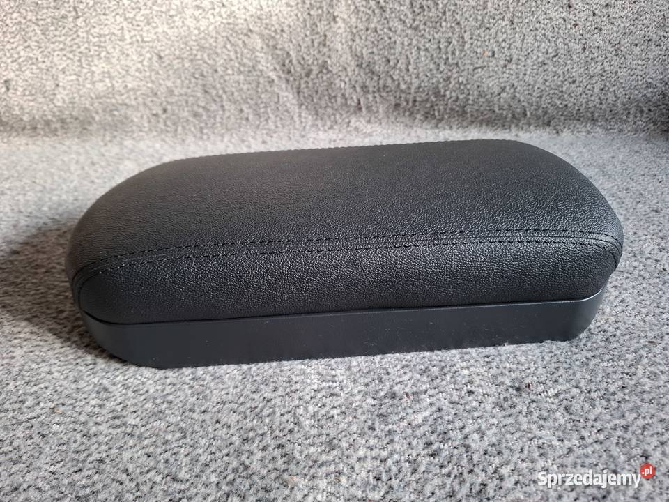 Toyota corolla cross Podłokietnik wysuwany Stargard