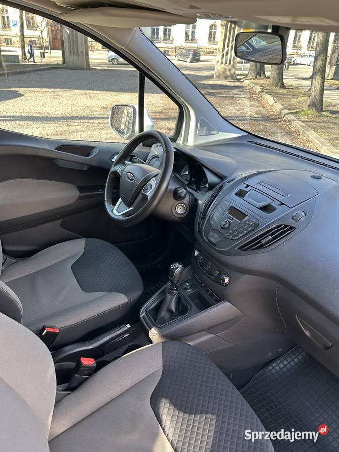Ford Tourneo Courier 2021 15 diesel stan 1500cm3 śląskie Zabrze