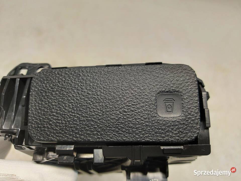 Ford Ranger VI 6 2024r UCHWYT NA KUBKI NAPOJE sprzedam