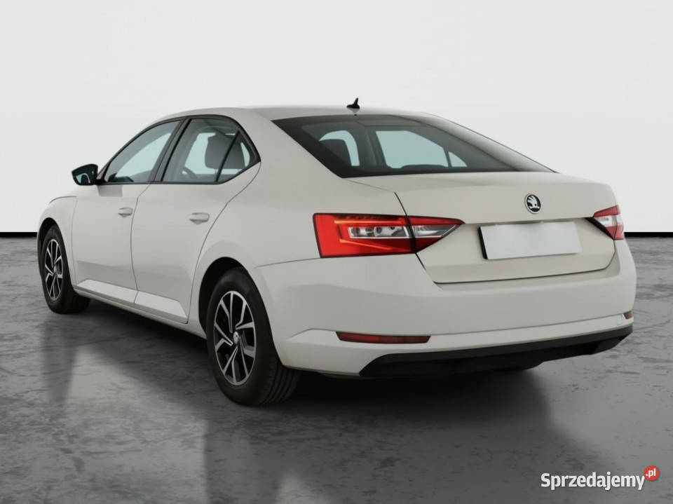 Skoda Superb 15 TSI światła do jazdy dziennej Bielany Wrocławskie