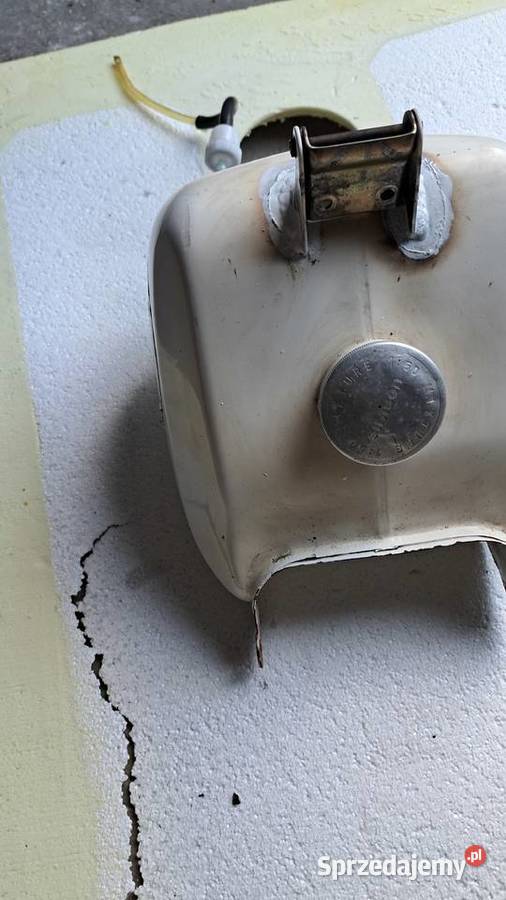 BAK ZBIORNIK NA PALIWO Z KORKIEM I KRANIKIEM Lubliniec sprzedam