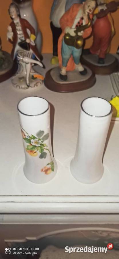 Wazonik wazon Białe szkło Piękna gałązka wiśni Porcelana i szkło Antyki, Sztuka, Kolekcje Gdańsk