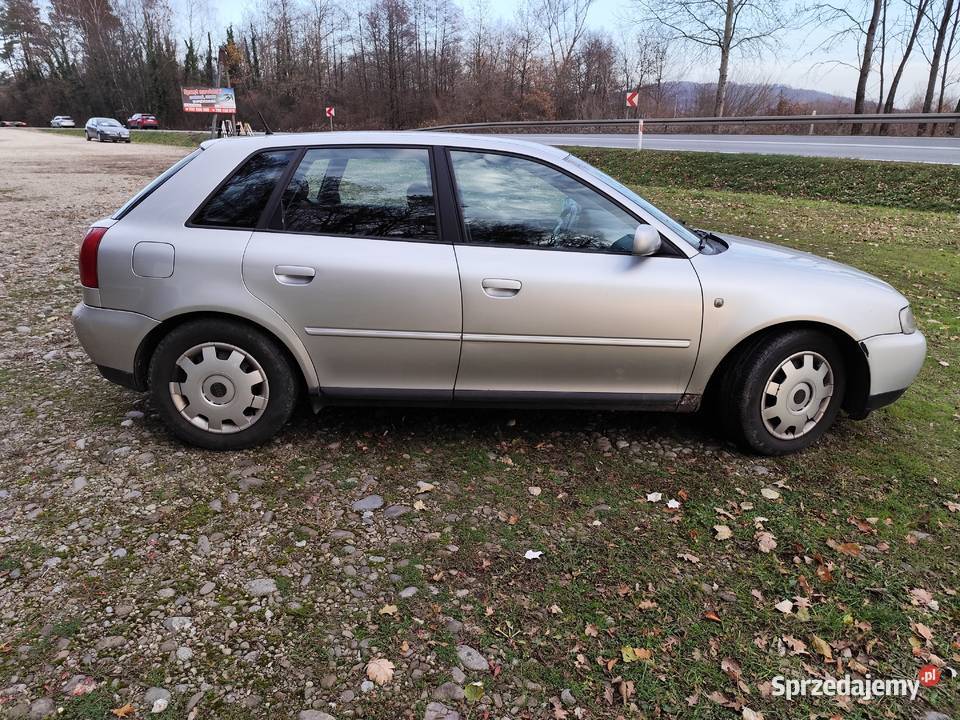 Audi A 3 16 benzyna 5 drzwi 180000 benzyna Zakliczyn