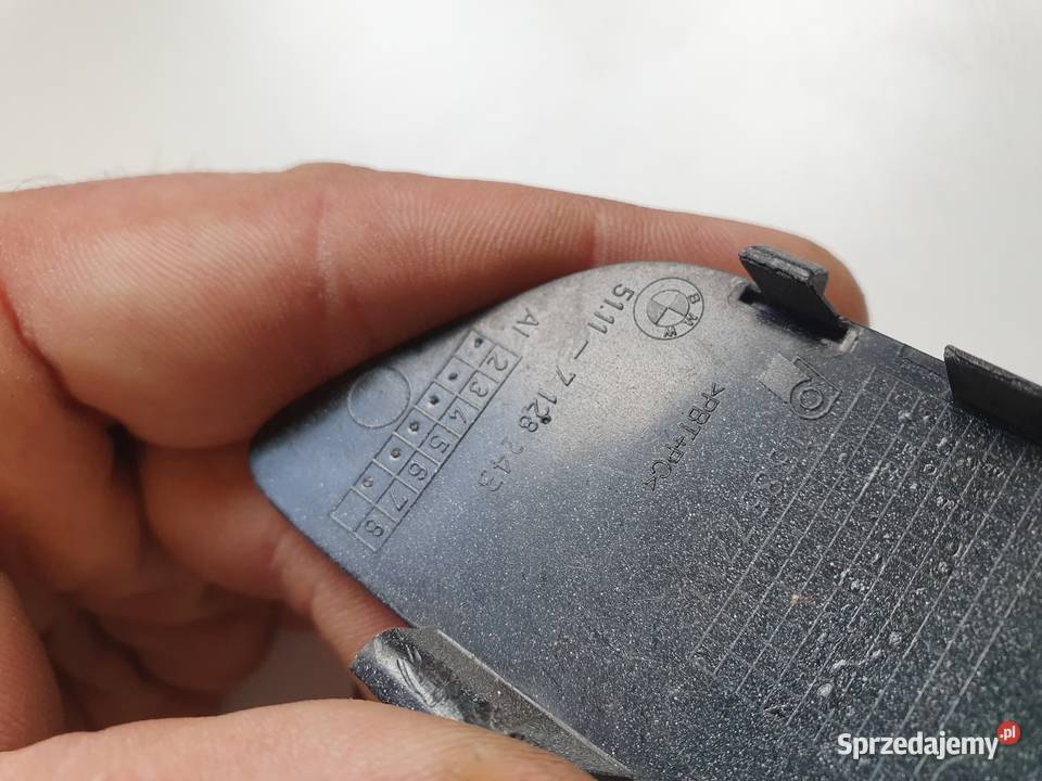 BMW E92 E93 ZAŚLEPKA HAKA ZDERZAKA PRZÓD 7128243 osobowe Motoryzacja Międzychód