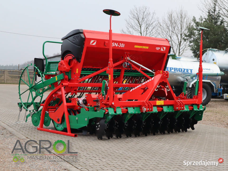 Siewnik zestaw nabudowany SN301 Agro masz brona Wróblewo