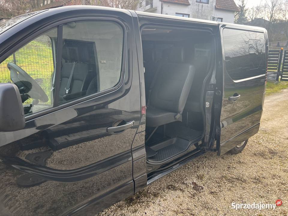 Opel Vivaro manualna Chroberz