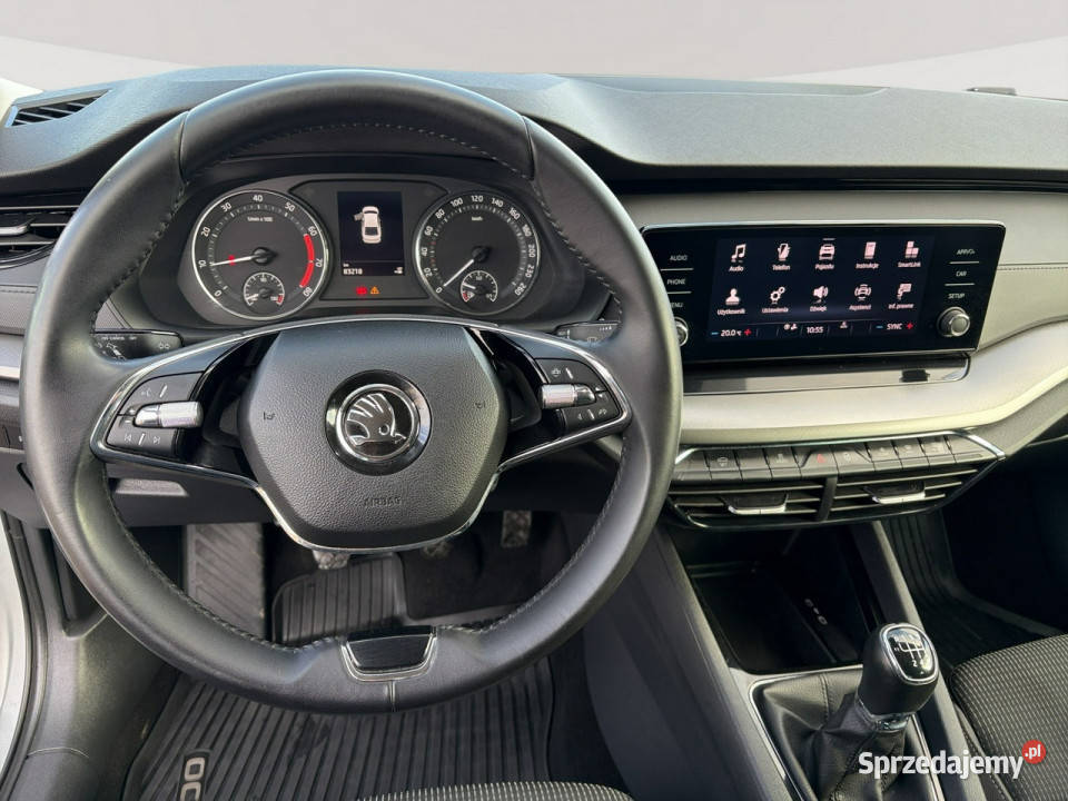 koda Octavia GD6J36815 TSI Ambition Kcofania LED bluetooth Pępowo