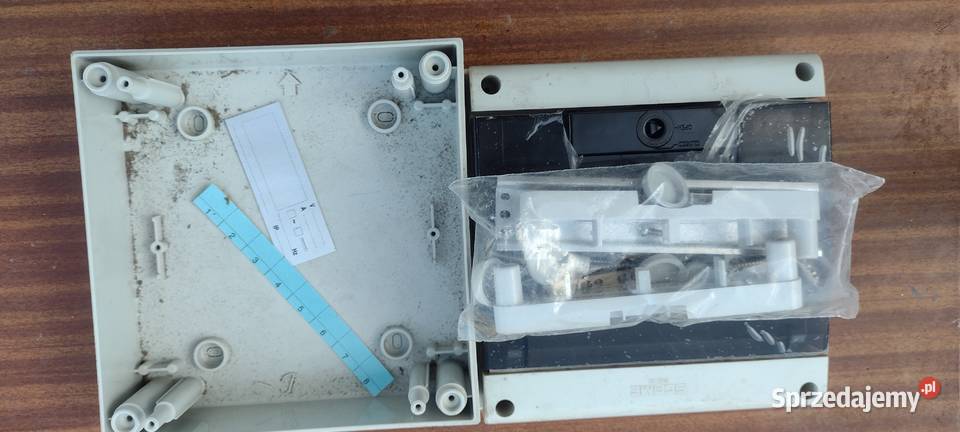 Rozdzielnia na bezpieczniki Gołcza sprzedam