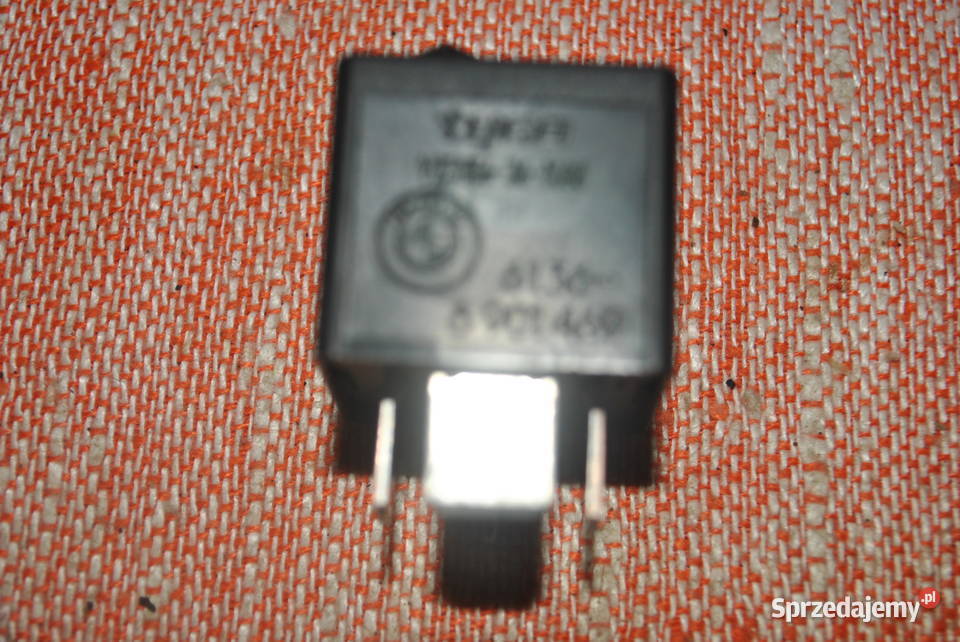 Przekaźnik czarny BMW FO1 E63 E64 E65 E66 E70E60 Poręba