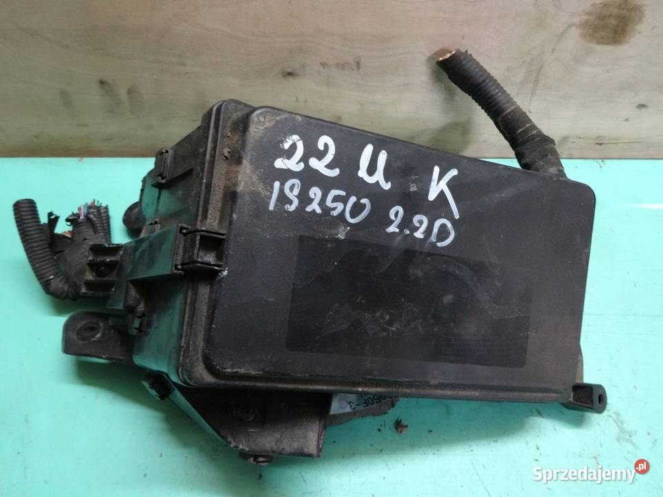 LEXUS IS II 22 D 06r skrzynka bezpieczników świętokrzyskie