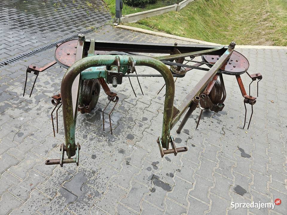 Roztrząsacz przetrząsacz pokosów pająk Stogniowice