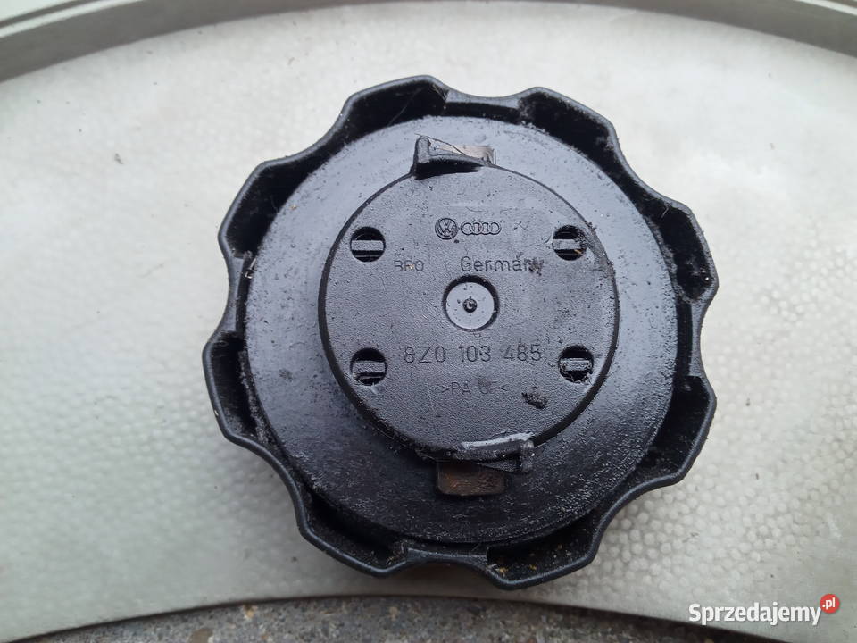 Audi A2 12 14 16 Korek wlewu oleju 8Z0103485 osobowe podkarpackie Dębica sprzedam