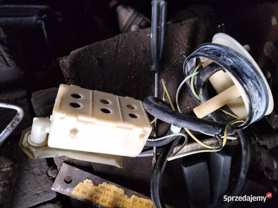 Pompa pompka pływak paliwa Peugeot 306 Kamień sprzedam