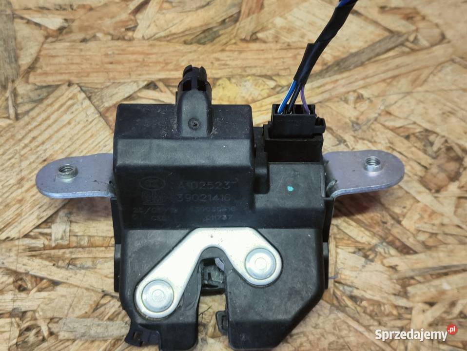 Zamek Tylnej Klapy Opel Corsa E 39021416 Pleszew
