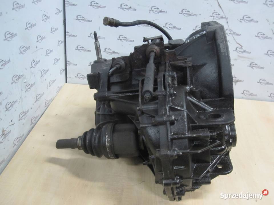 TRAFIC VIVARO 20 DCI M9R780 114 166 08r skrzynia Kielce