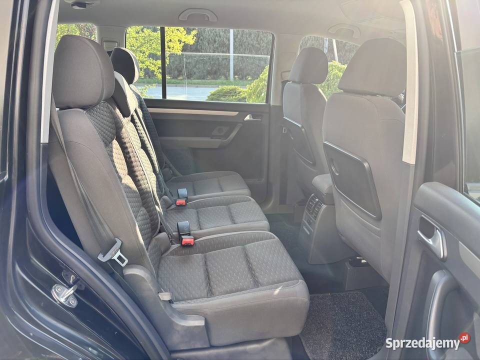 Volkswagen Touran 20 TDI 2009 r poduszka powietrzna Łask