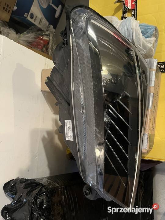 Lampa przednia skoda superb 3V Wałbrzych